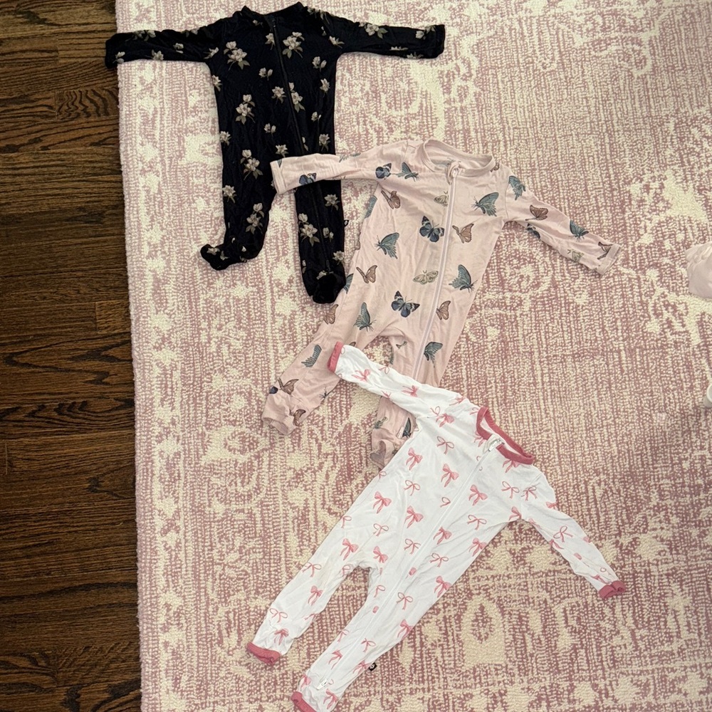 Kyte BABY Kids One Pieces Footies - Black, Pink, White